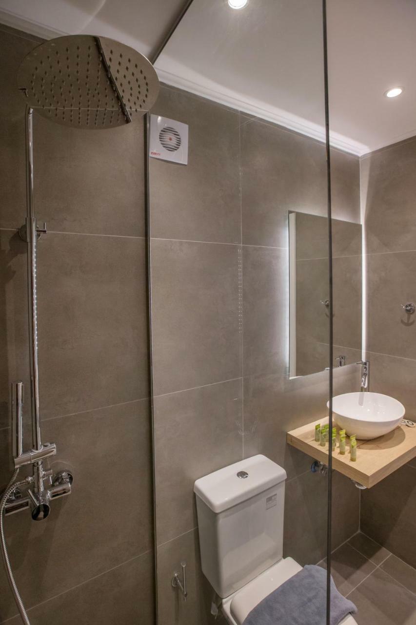 Roomy And Comfortable Apartment Near Acropolis By Ghh أثينا المظهر الخارجي الصورة